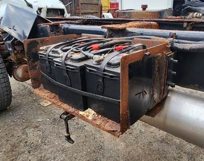 Ford LN8000 Battery Box