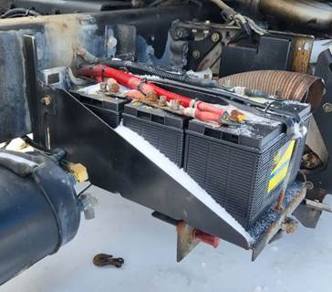 Freightliner 114SD Battery Box