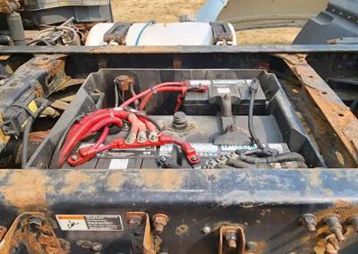Freightliner Cascadia 113 Battery Box
