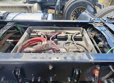 Freightliner Cascadia 113 Battery Box