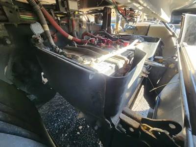 Freightliner Cascadia 113 Battery Box