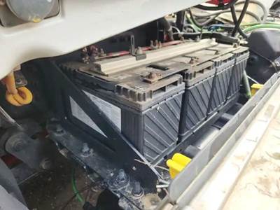 Freightliner Cascadia 116 Battery Box for a 2022 Freightliner Cascadia 116 Day Cab