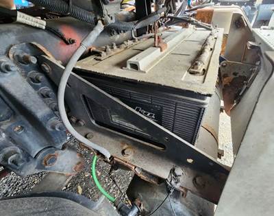 Freightliner Cascadia 116 Battery Box for a 2019 Freightliner Cascadia 116 Day Cab