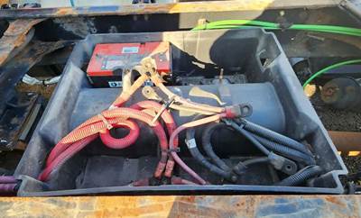 Freightliner Cascadia 125 Battery Box
