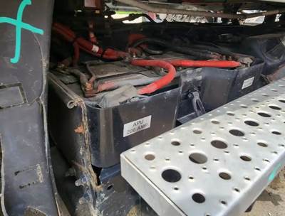Freightliner Cascadia 125 Battery Box