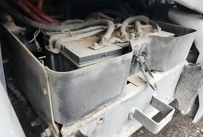 Freightliner Cascadia 125 Battery Box