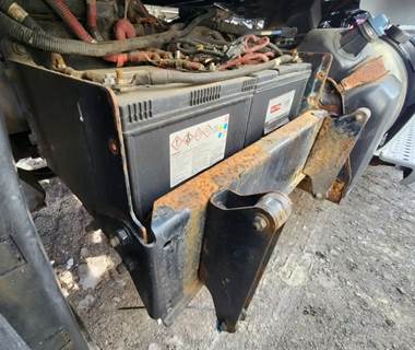 Freightliner Cascadia 125 Battery Box