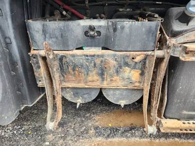 Freightliner Cascadia 125 Battery Box