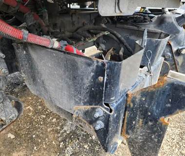 Freightliner Cascadia 125 Battery Box