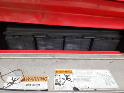 Freightliner Cascadia 126 Battery Box