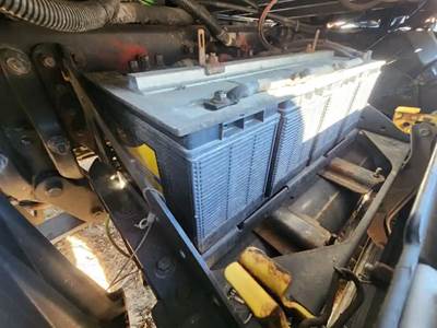Freightliner Cascadia 126 Battery Box