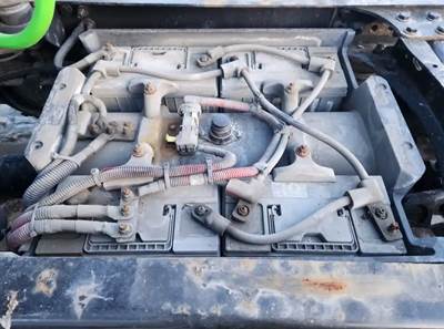 Freightliner Cascadia 126 Battery Box