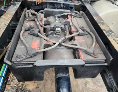 Freightliner Cascadia 126 Battery Box