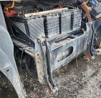 Freightliner Cascadia 126 Battery Box