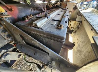 Freightliner Cascadia 126 Battery Box