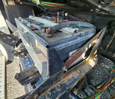 Freightliner Cascadia 126 Battery Box