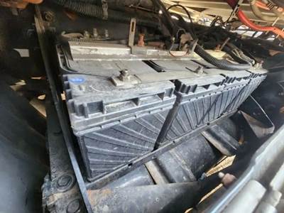 Freightliner Cascadia 126 Battery Box