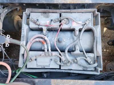 Freightliner Columbia 120 Battery Box
