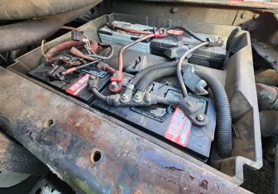 Freightliner Columbia 120 Battery Box