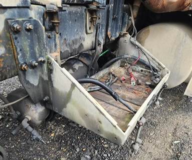Freightliner FLD120 Battery Box