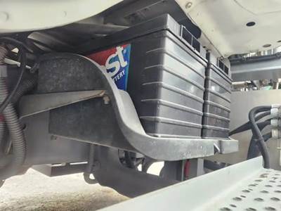 Freightliner M2 106 Battery Box
