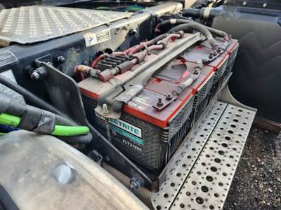 Freightliner M2 112 Battery Box for a 2016 Freightliner M2 112 Medium Duty