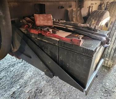 Freightliner M2 112 Battery Box for a 2007 Freightliner M2 112 Medium Duty