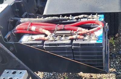 Freightliner M2 112 Battery Box for a 2017 Freightliner M2 112 Medium Duty