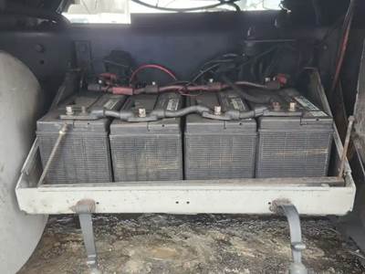 Freightliner M2 112 Battery Box for a 2007 Freightliner M2 112 Medium Duty
