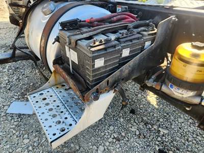 Freightliner M2 112 Battery Box for a 2018 Freightliner M2 112 Medium Duty