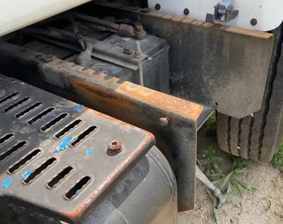 GMC C7500 Battery Box