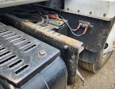 GMC C7500 Battery Box