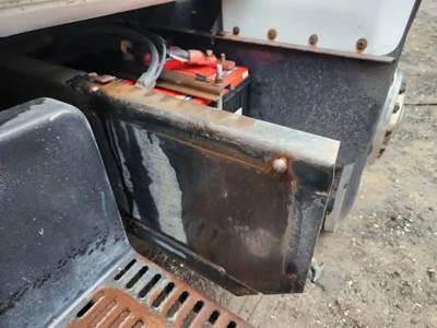 GMC TopKick C7000 Battery Box for a 1994 GMC C7000 Topkick