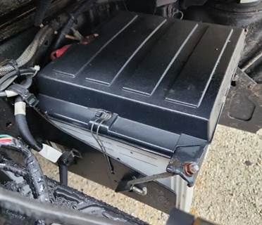Hino 195 Battery Box