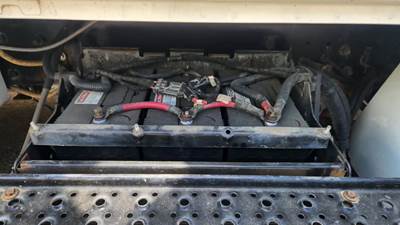 International 4400 Battery Box