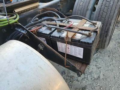 International 9100i Battery Box