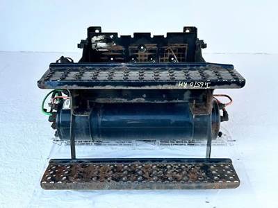 International DuraStar 4300 Battery Box