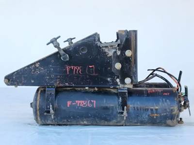 International DuraStar 4300 Battery Box