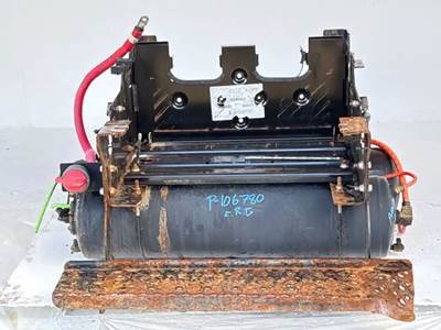 International DuraStar 4300 Battery Box