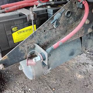 International DuraStar 4300 Battery Box