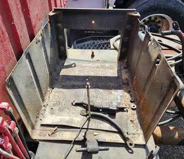 International F-1924; F-1954 Battery Box