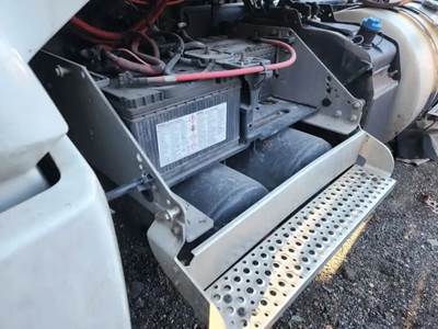 International LT625 Battery Box