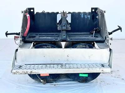 International RH613 Battery Box