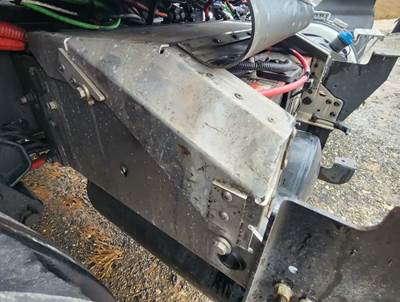 International RH613 Battery Box