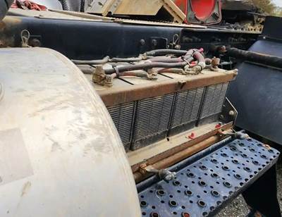 International TranStar 8600 Battery Box