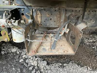 Isuzu NPR HD Battery Box for a 2004 Isuzu NPR-HD