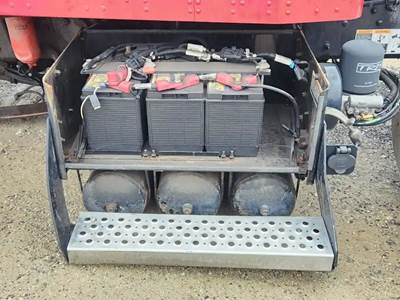 Kenworth T300 Battery Box