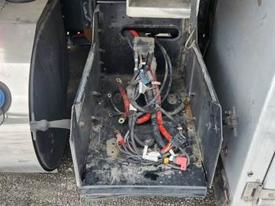 Kenworth T370 Battery Box
