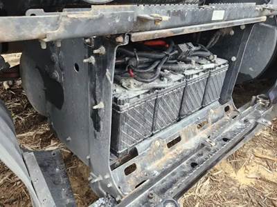 Kenworth T680 Battery Box