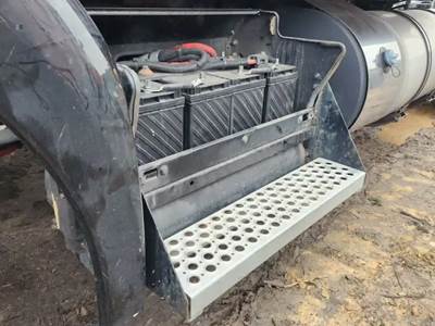 Kenworth T680 Battery Box